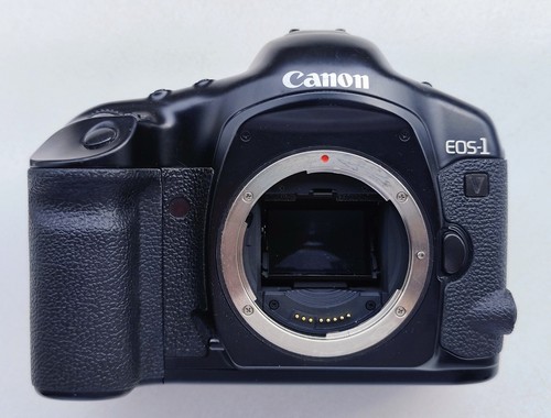 Canon eos v - 1,